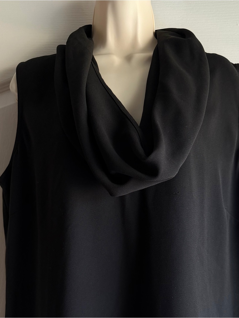 ST. JOHN Cowl Neck Crepe Sleeveless Shell Top - Picture 3 of 7